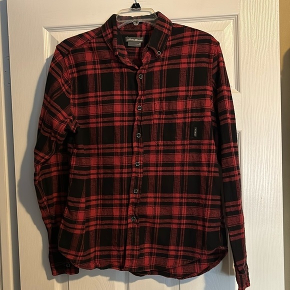Eddie Bauer men’s red and black long sleeve flannel shirt size medium - Picture 1 of 7